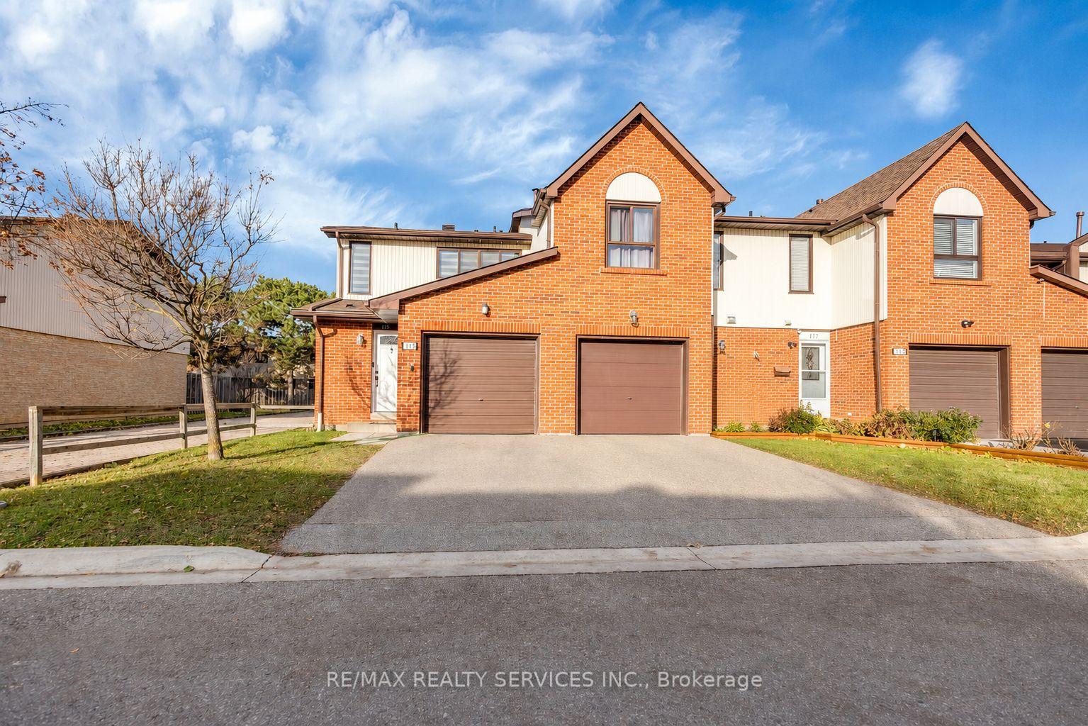 foster-crescent-brampton-ontario-w13581974