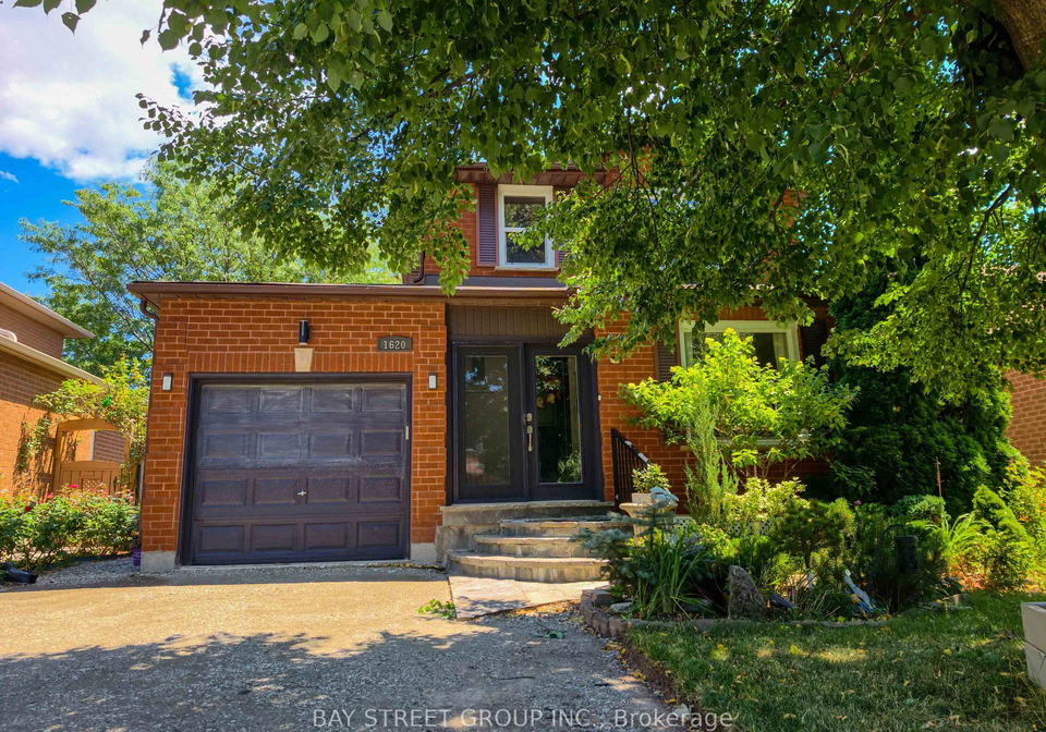 1620-parish-lane-oakville-ontario-w13582314
