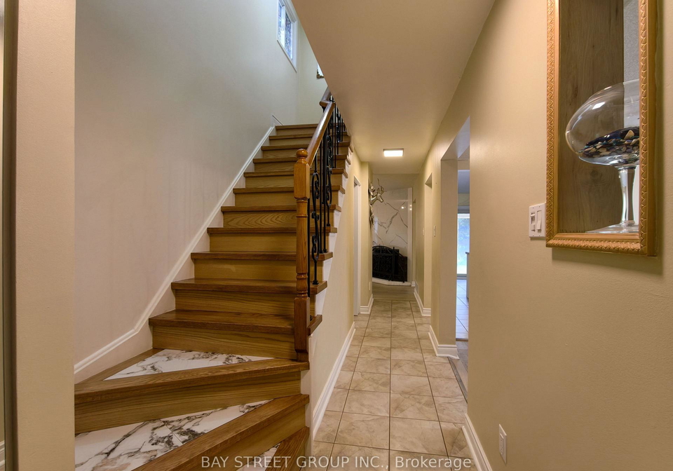 1620-parish-lane-oakville-ontario-w13582314