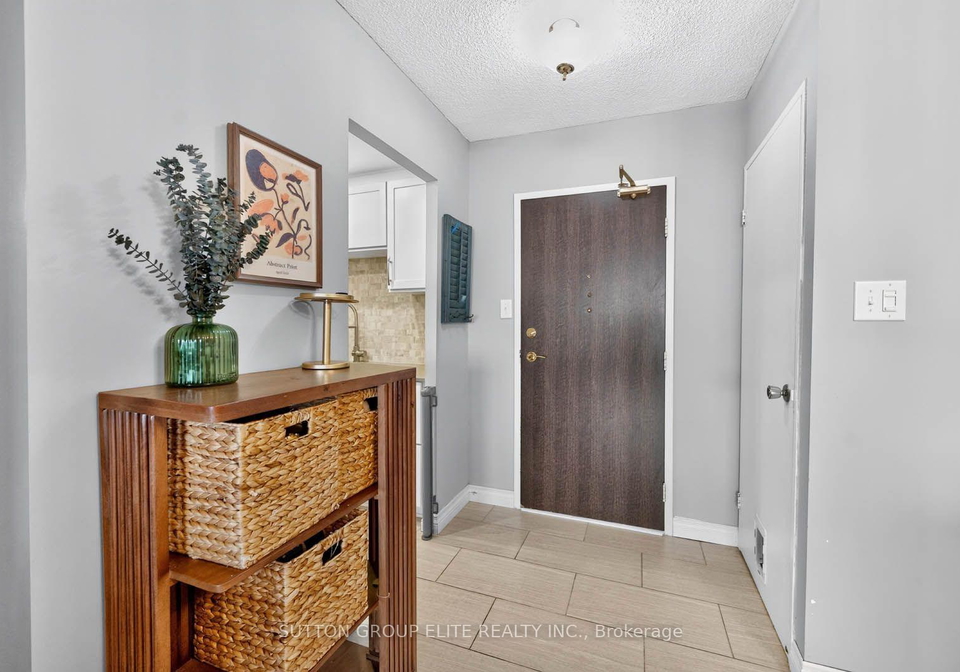 820-burnhamthorpe-road-toronto-etobicoke-ontario-w13582480