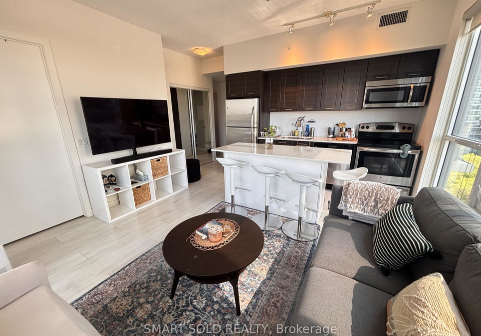 2212-lake-shore-boulevard-w-toronto-etobicoke-ontario-w13582634