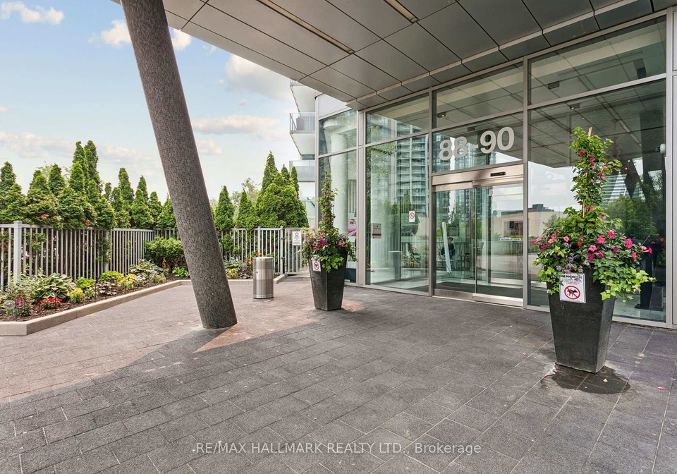 90-park-lawn-road-toronto-etobicoke-ontario-w13582686