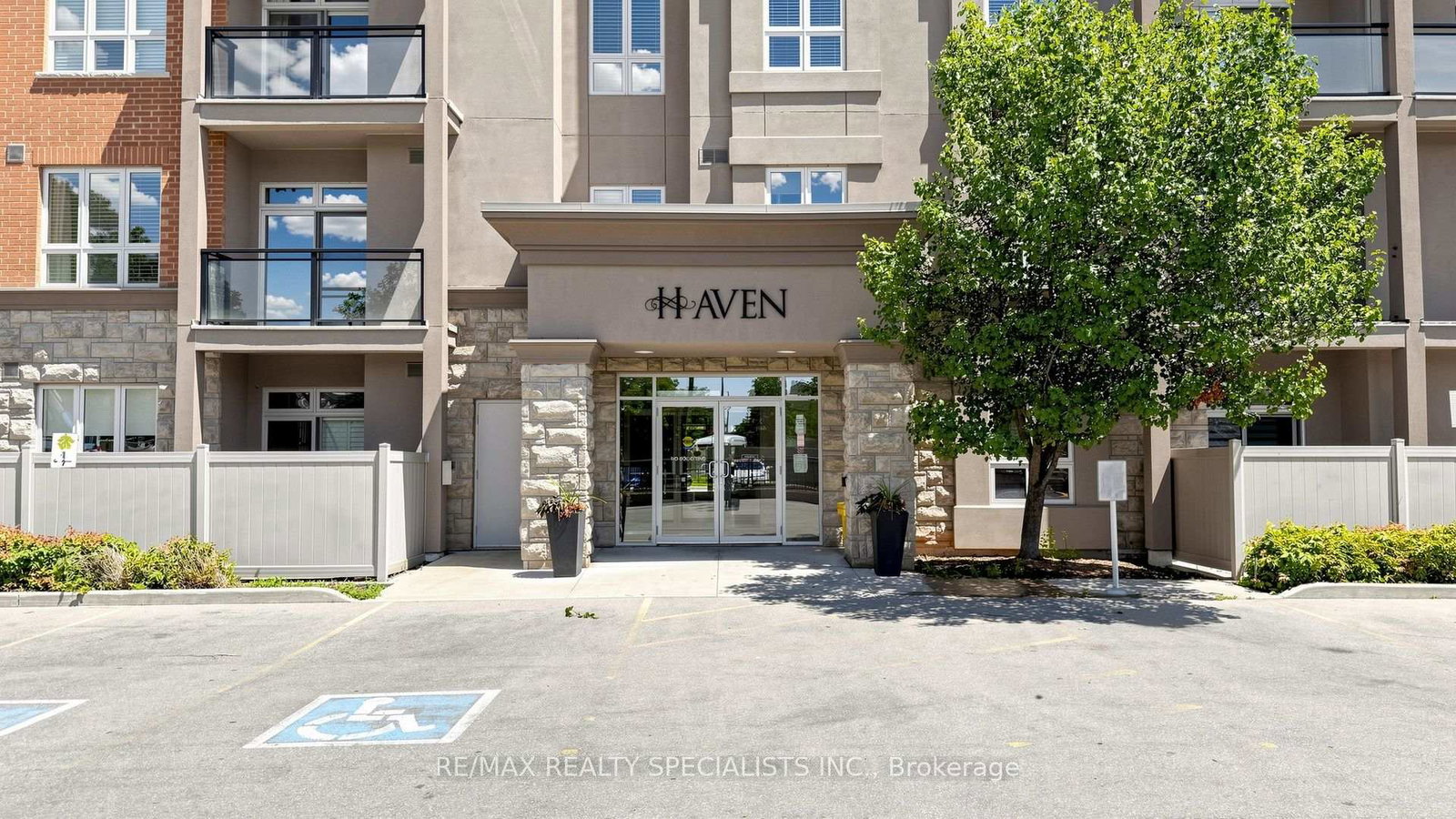 5317-upper-middle-road-burlington-ontario-w13582894