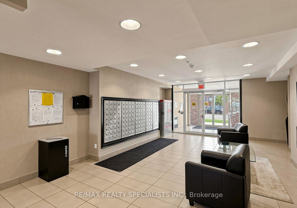 5317-upper-middle-road-burlington-ontario-w13582894