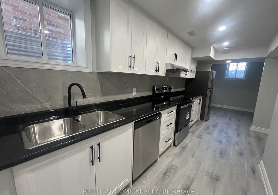 22-amboise-crescent-brampton-ontario-w13583322