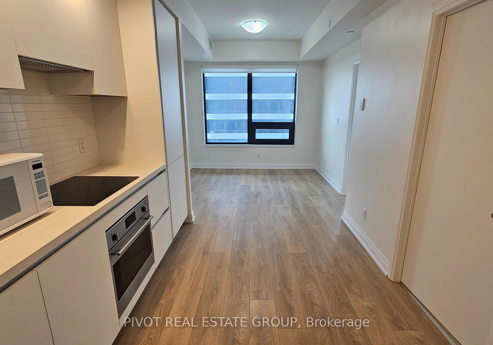 4015-the-exchange-mississauga-ontario-w13583424