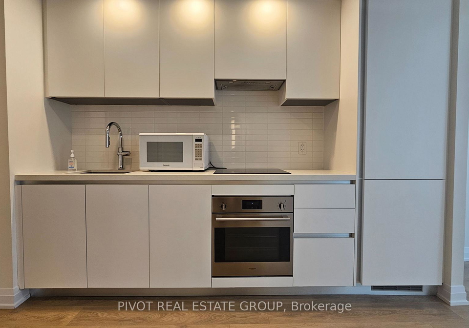4015-the-exchange-mississauga-ontario-w13583424