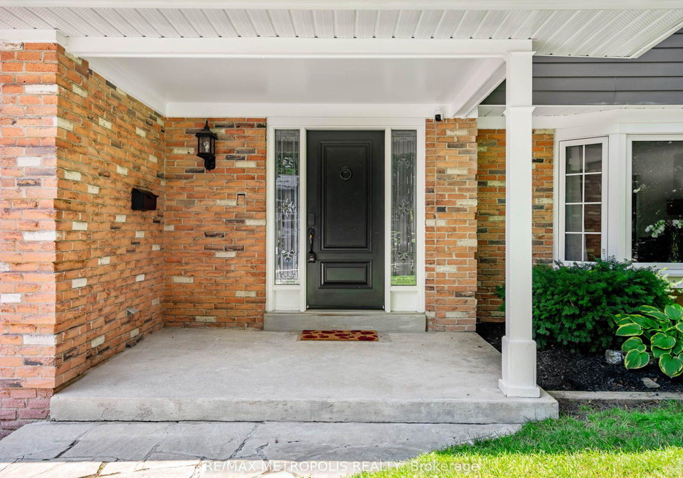 144-all-saints-crescent-oakville-ontario-w13583826