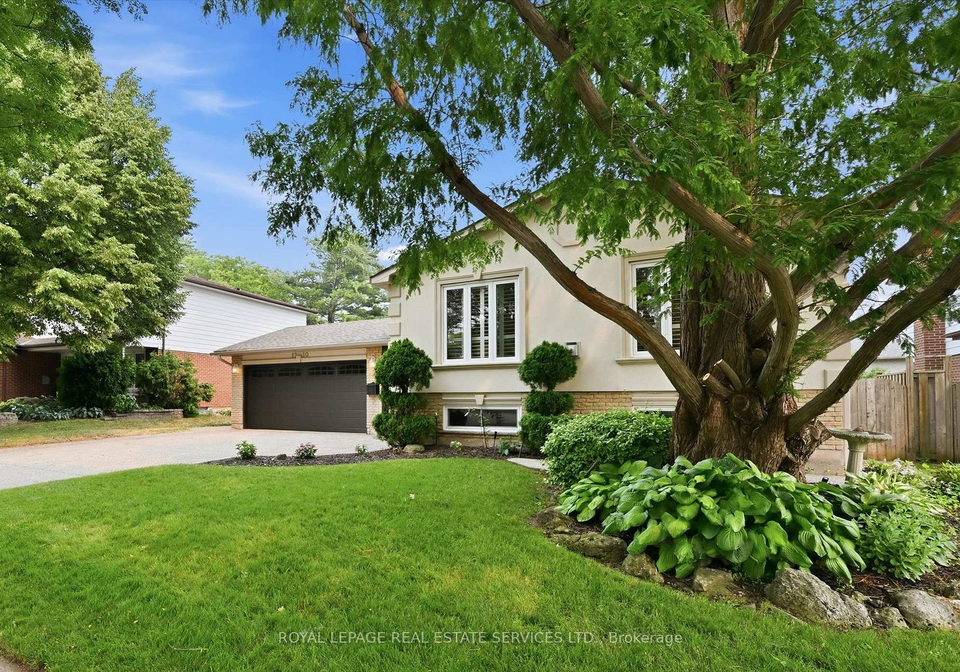 1210-grand-boulevard-oakville-ontario-w13583860