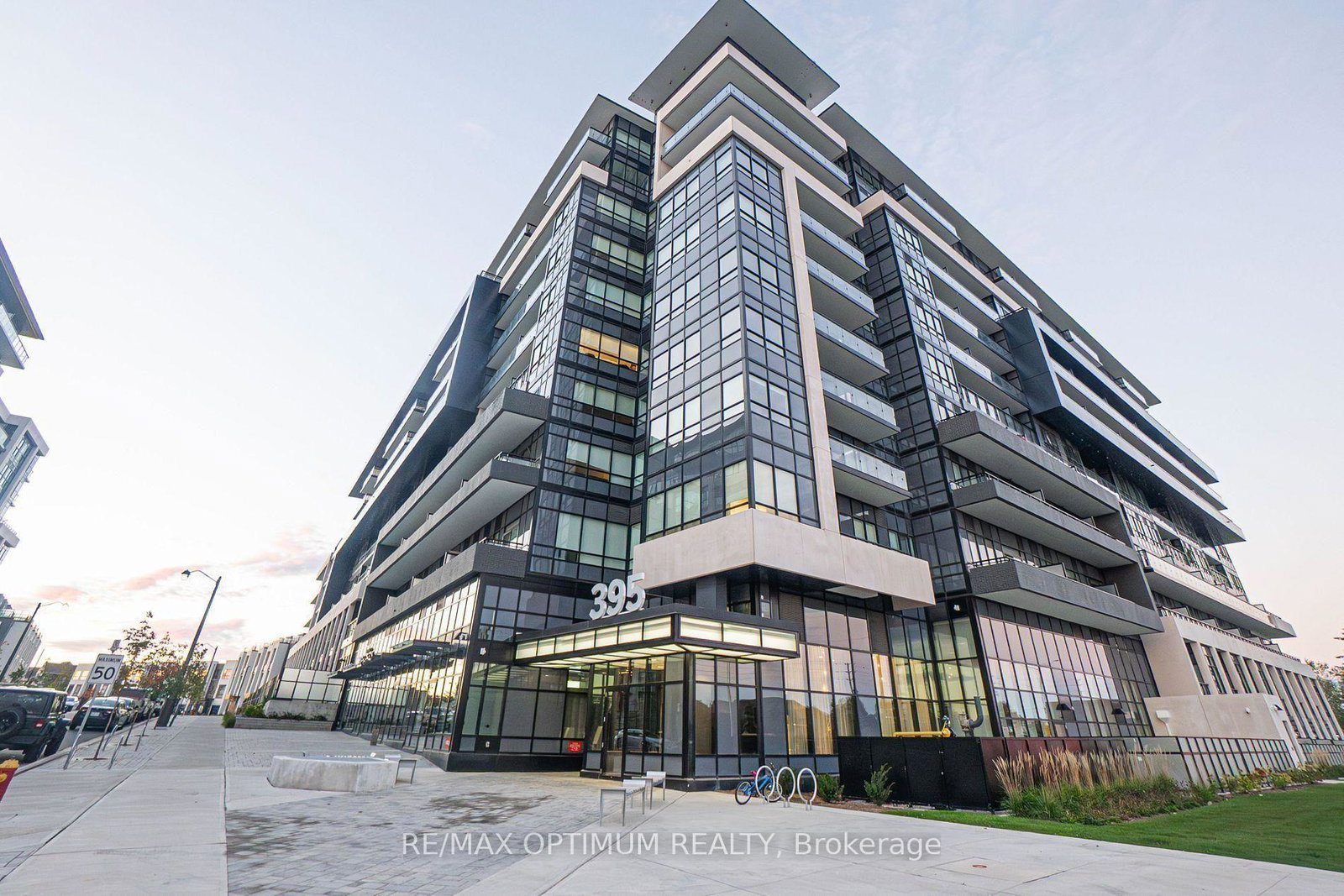 395-dundas-street-w-oakville-ontario-w13583934