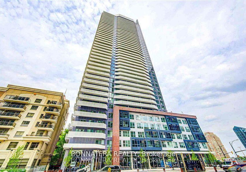 4065-confederation-parkway-mississauga-ontario-w13584052