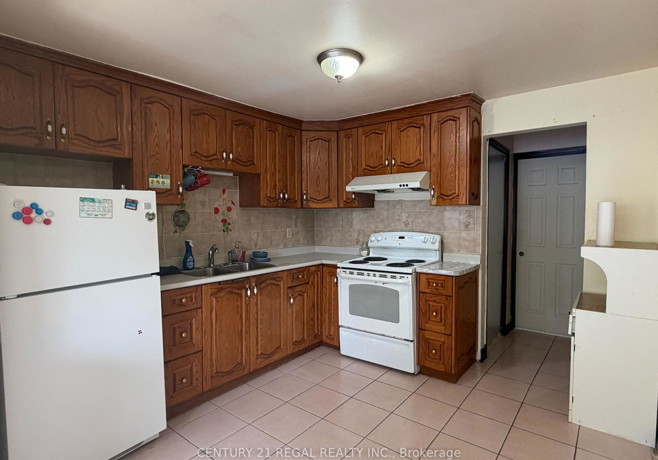 690-jane-street-toronto-toronto-ontario-w13584134