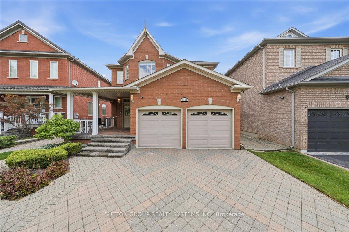 1382-avon-drive-mississauga-ontario-w13584412