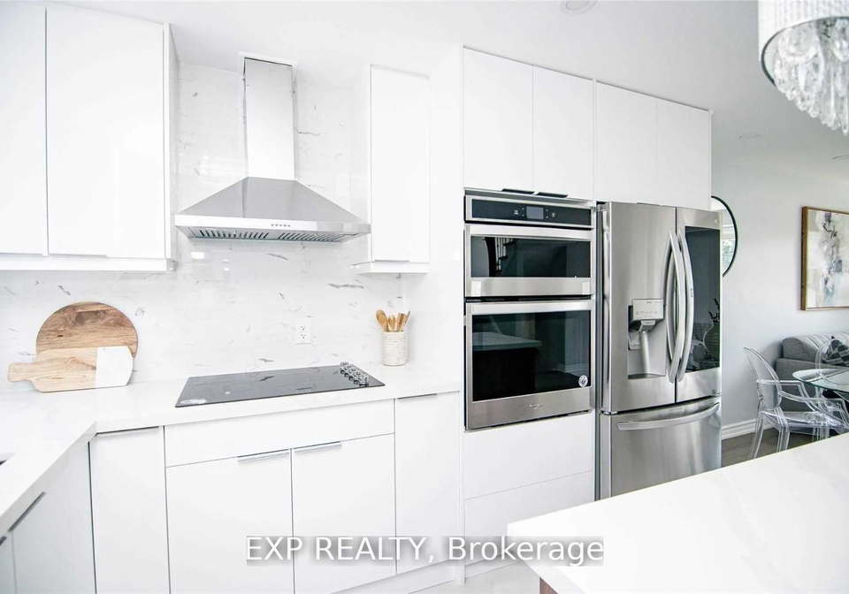 2117-bridge-road-oakville-ontario-w13584514