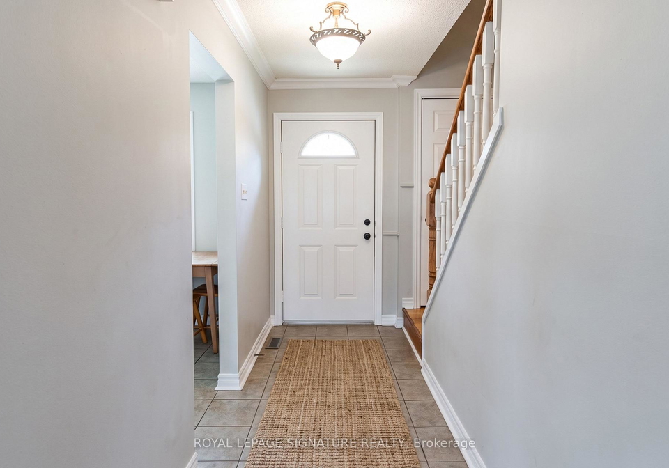 98-falconer-drive-mississauga-ontario-w13584594