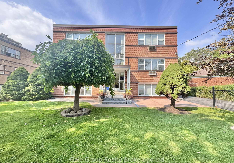 27-paisley-boulevard-mississauga-ontario-w13584878