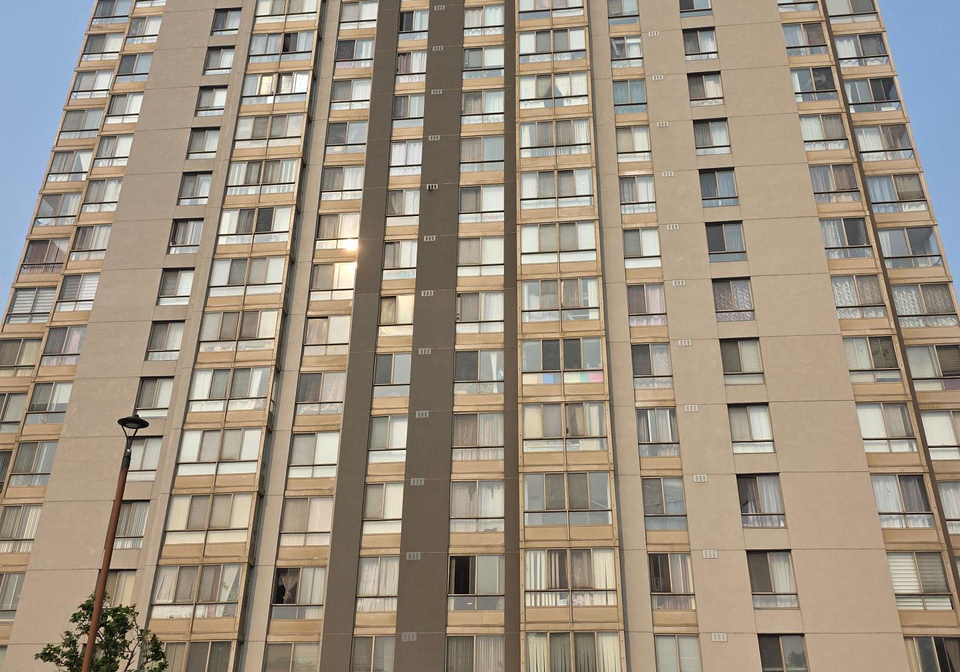2470-eglinton-avenue-w-toronto-north-york-ontario-w13585152