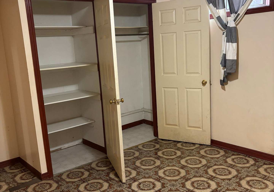 37-irwin-road-toronto-etobicoke-ontario-w13585178