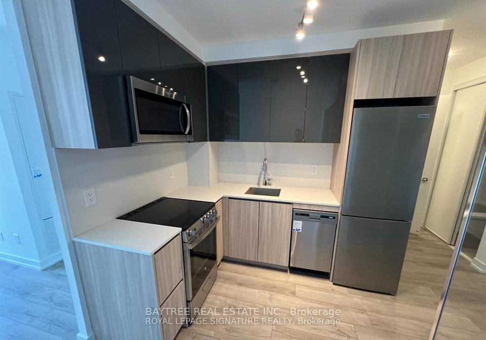 3100-keele-street-toronto-york-ontario-w13585204