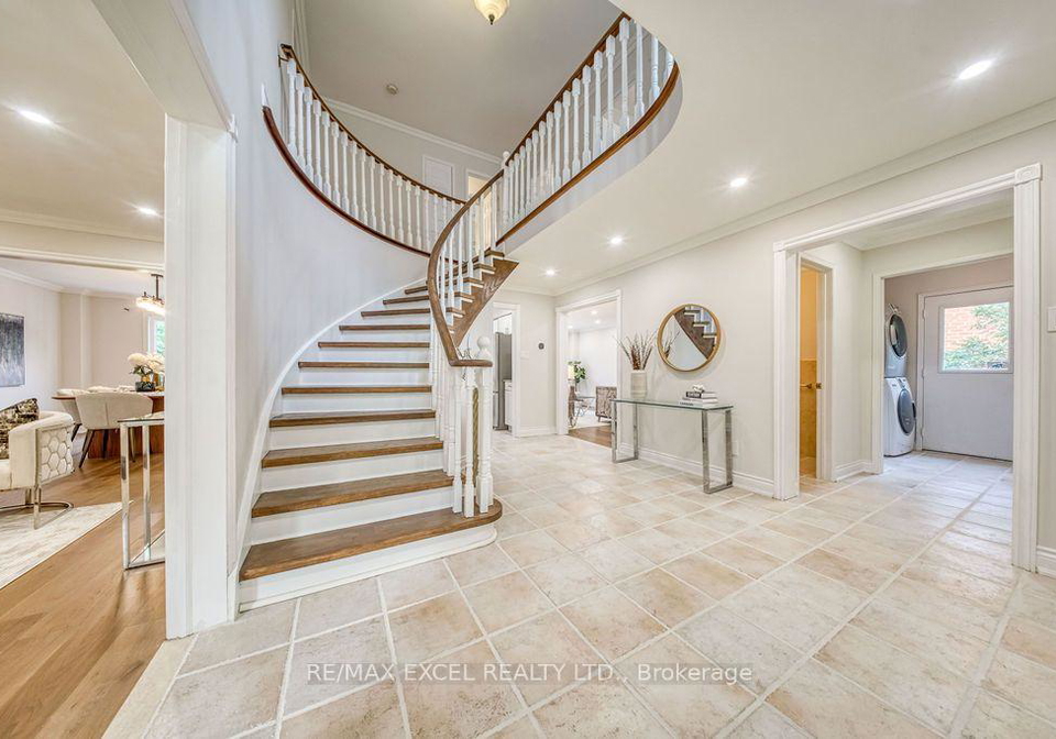 2105-oakmead-boulevard-oakville-ontario-w13585206