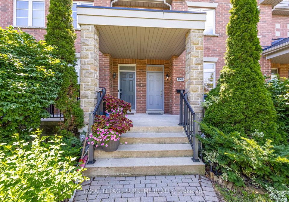 19b-hobden-place-toronto-etobicoke-ontario-w13585318