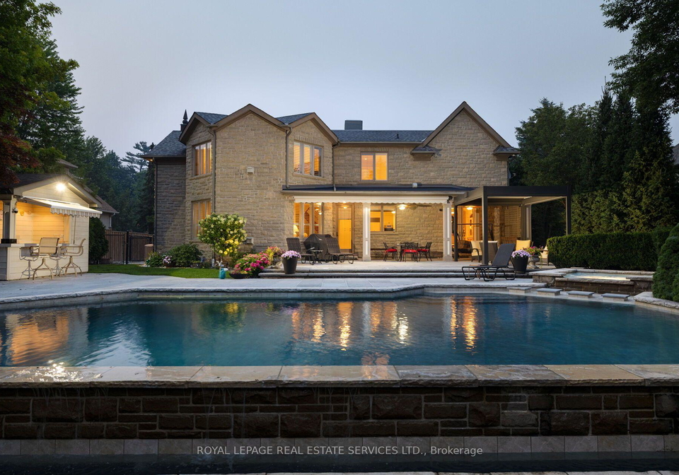 70-shorewood-place-oakville-ontario-w13585382