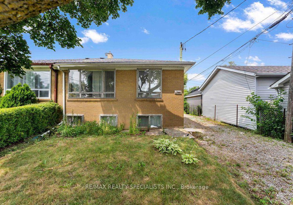 122-cordella-avenue-toronto-toronto-ontario-w13585404