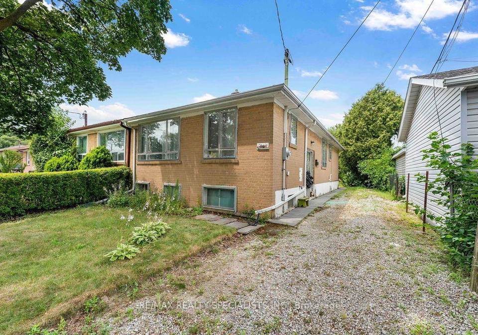 122-cordella-avenue-toronto-toronto-ontario-w13585404