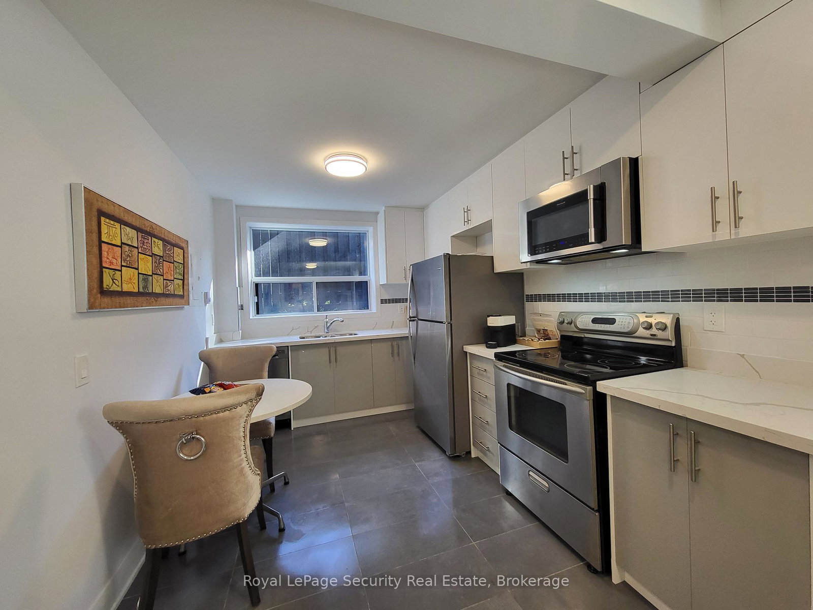 328-lakeshore-road-mississauga-ontario-w13585456