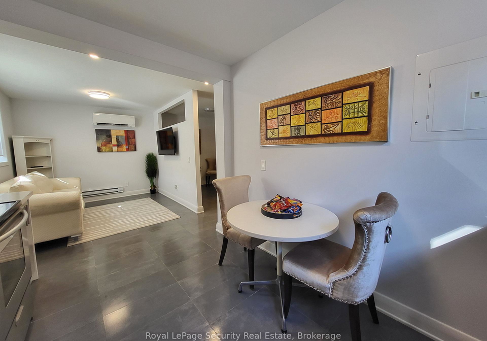 328-lakeshore-road-mississauga-ontario-w13585456