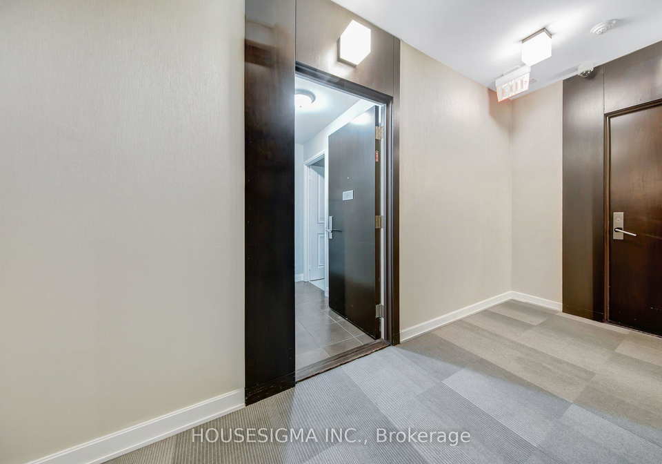 60-absolute-avenue-mississauga-ontario-w13585528