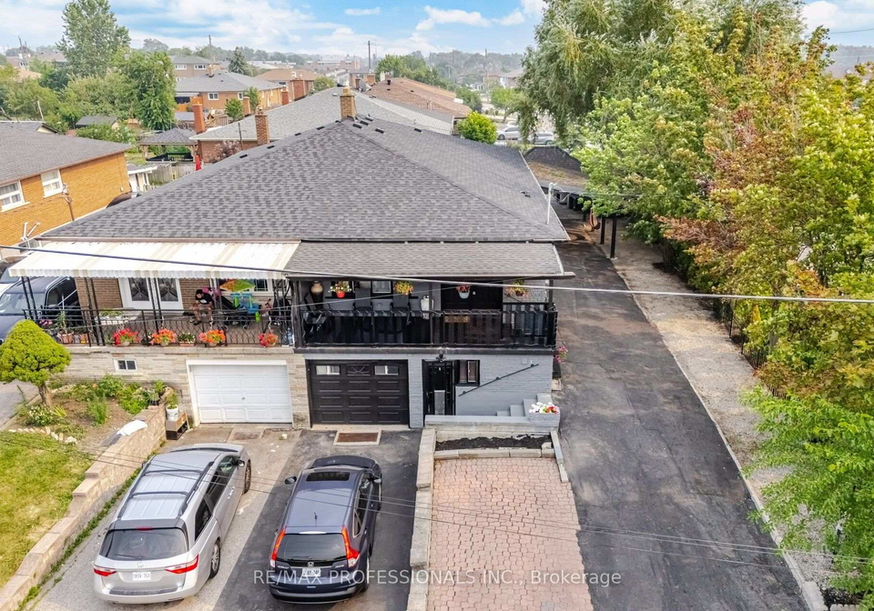 50-cobb-avenue-toronto-york-ontario-w13585570