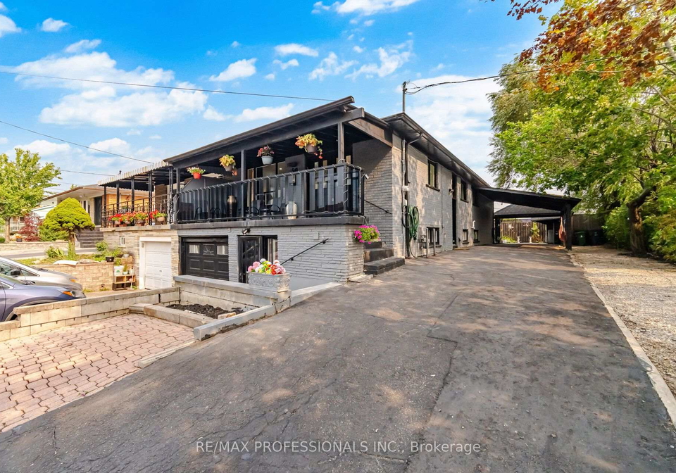 50-cobb-avenue-toronto-york-ontario-w13585570