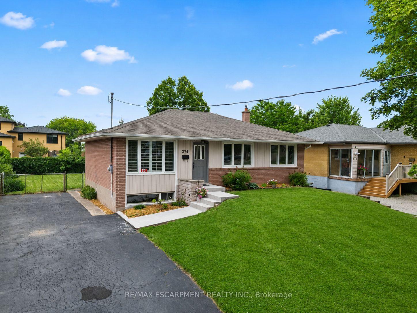 374-st-augustine-drive-oakville-ontario-w13586052