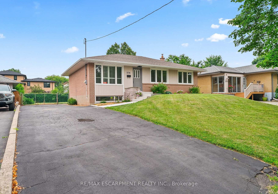 374-st-augustine-drive-oakville-ontario-w13586052