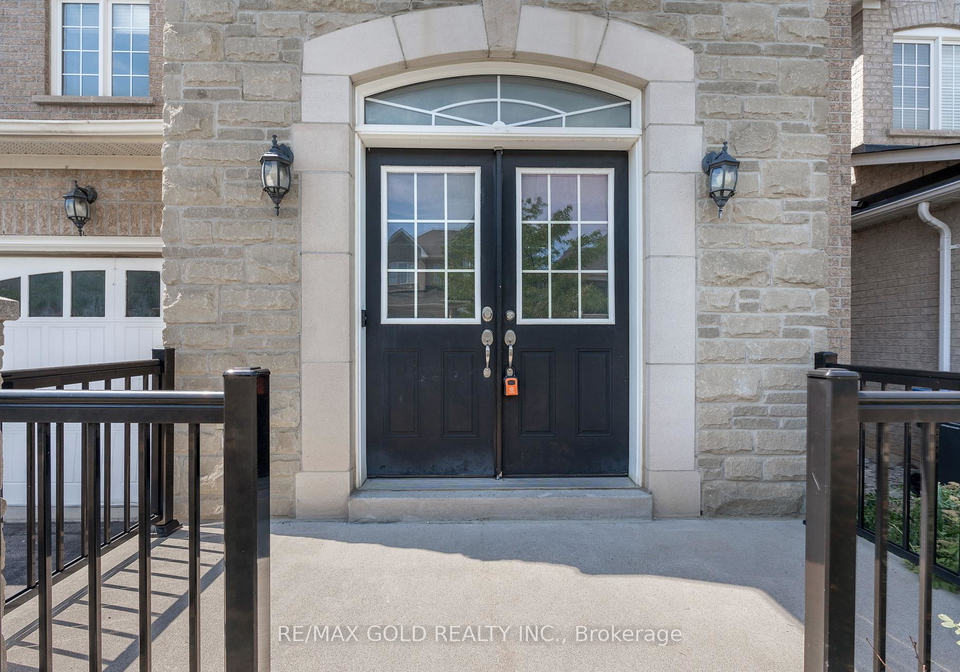99-watsonbrook-drive-brampton-ontario-w13586094