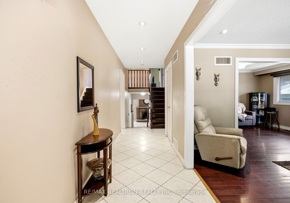 1199-melton-drive-mississauga-ontario-w13586340