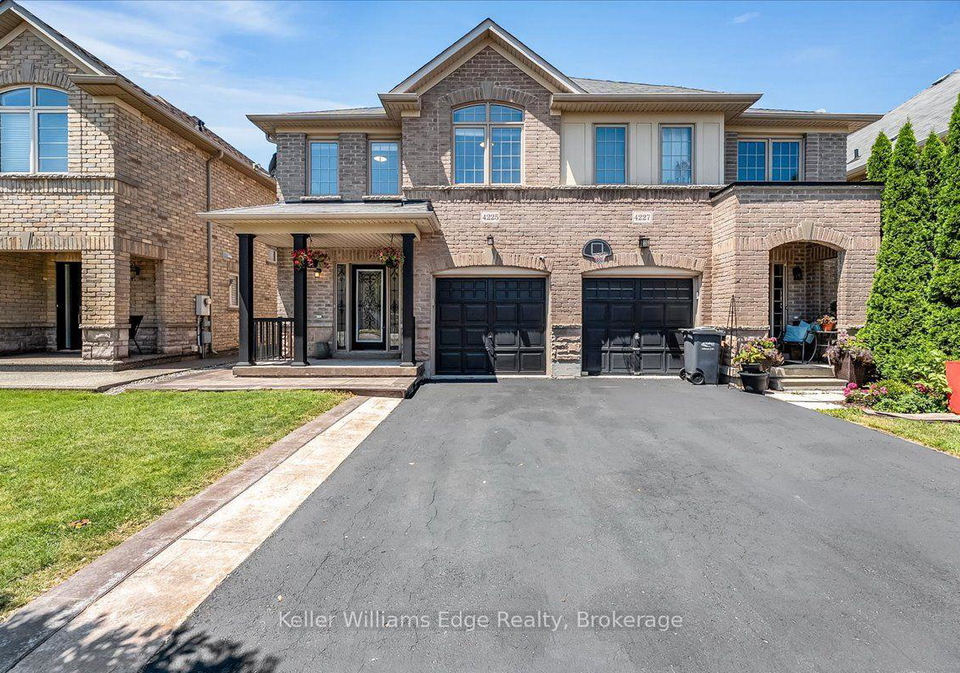 4225-thomas-alton-boulevard-burlington-ontario-w13586386