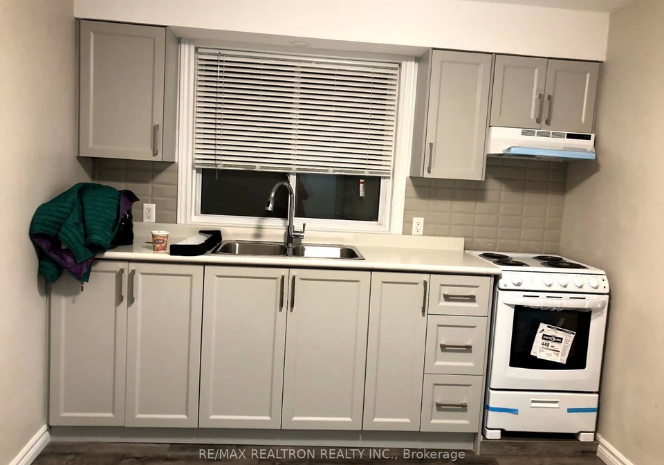 1576-eglinton-avenue-w-toronto-north-york-ontario-w13586424