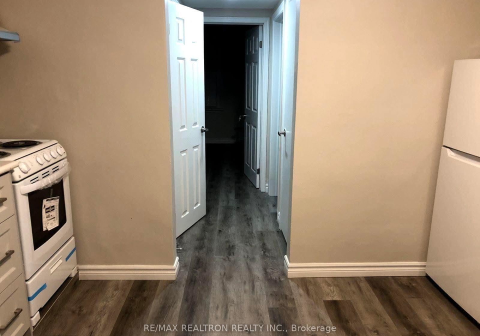1576-eglinton-avenue-w-toronto-north-york-ontario-w13586424