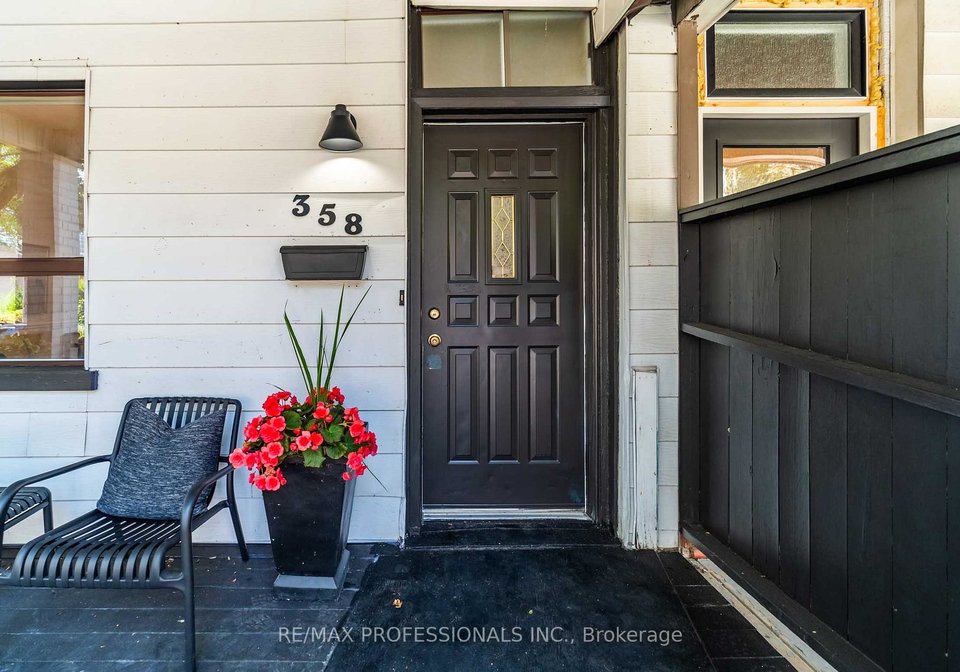 358-pacific-avenue-toronto-toronto-ontario-w13586978