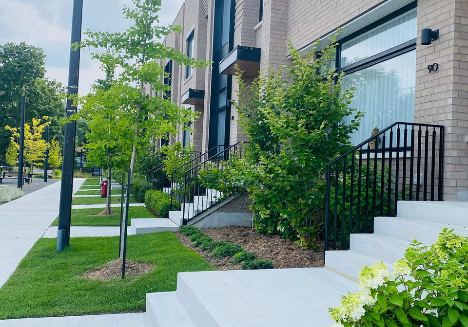 60-lou-parsons-way-ne-mississauga-ontario-w13586998