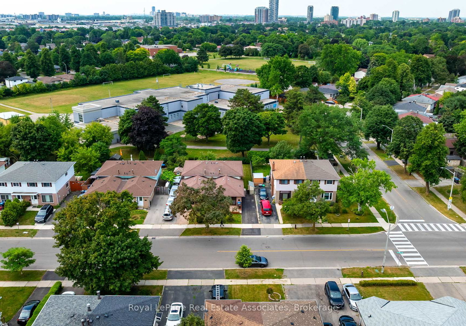 256-archdekin-drive-brampton-ontario-w13587356