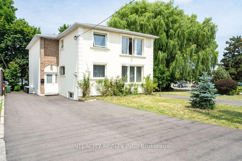 100-dixon-road-toronto-etobicoke-ontario-w13587424