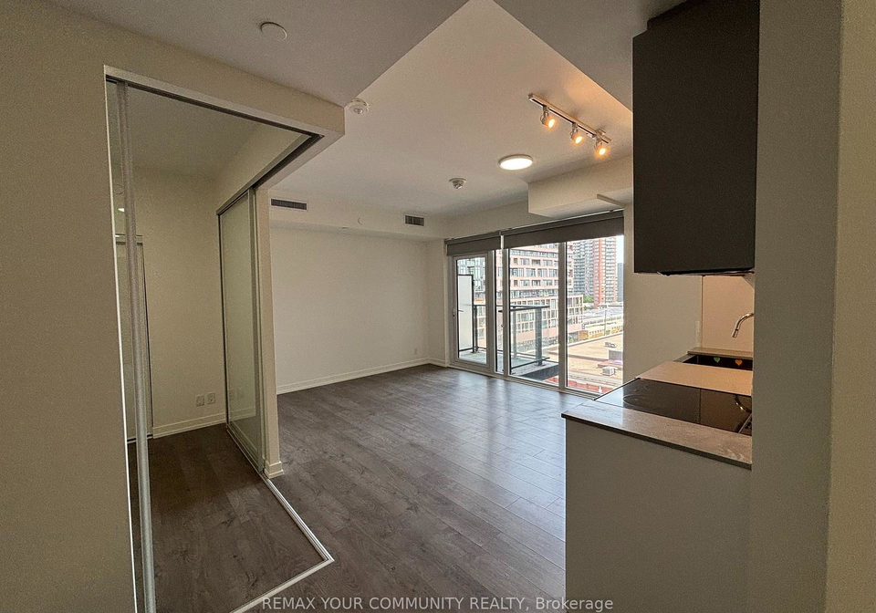 270-dufferin-street-toronto-toronto-ontario-w13587526