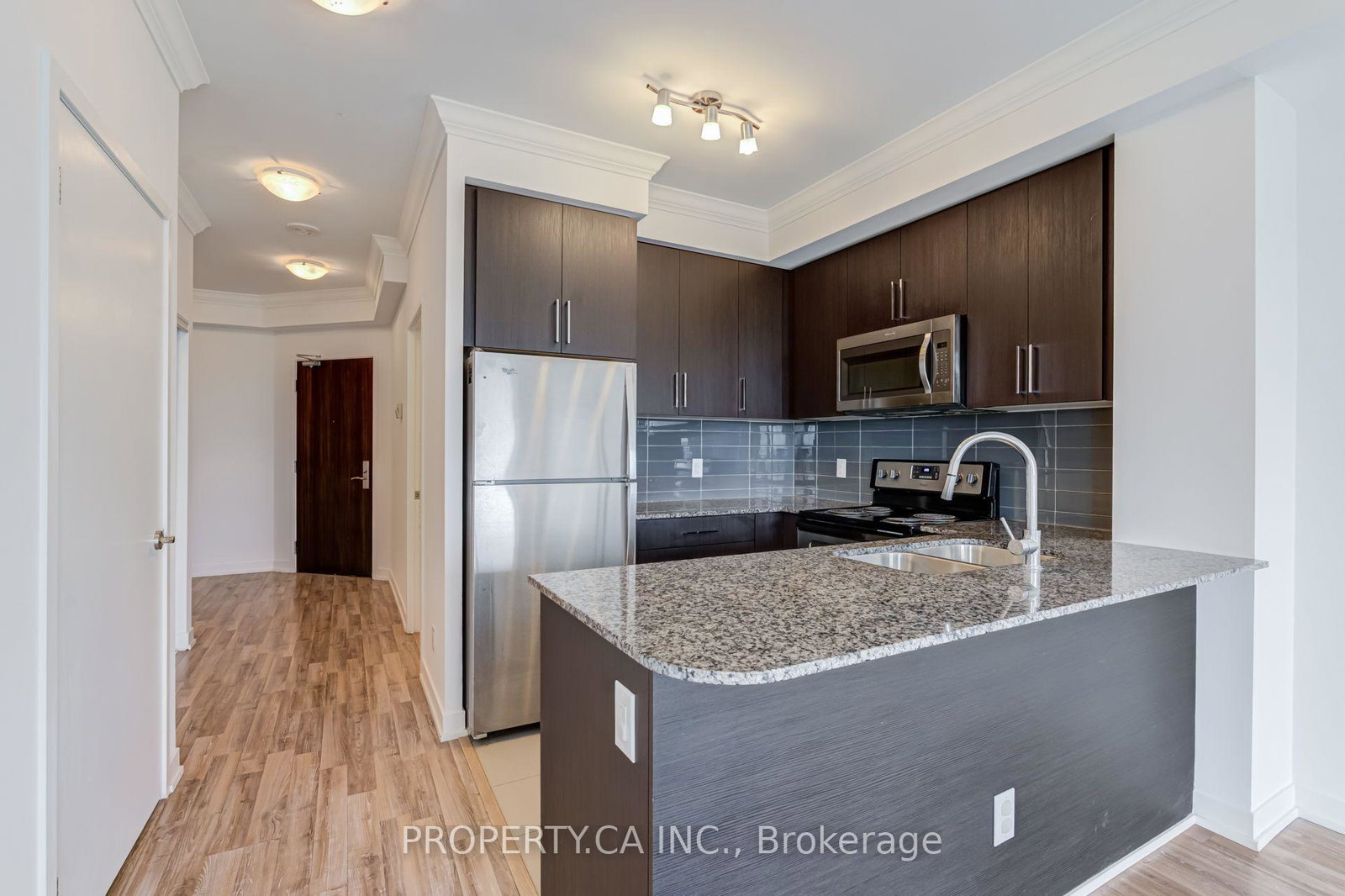 840-queens-plate-drive-toronto-etobicoke-ontario-w13587570