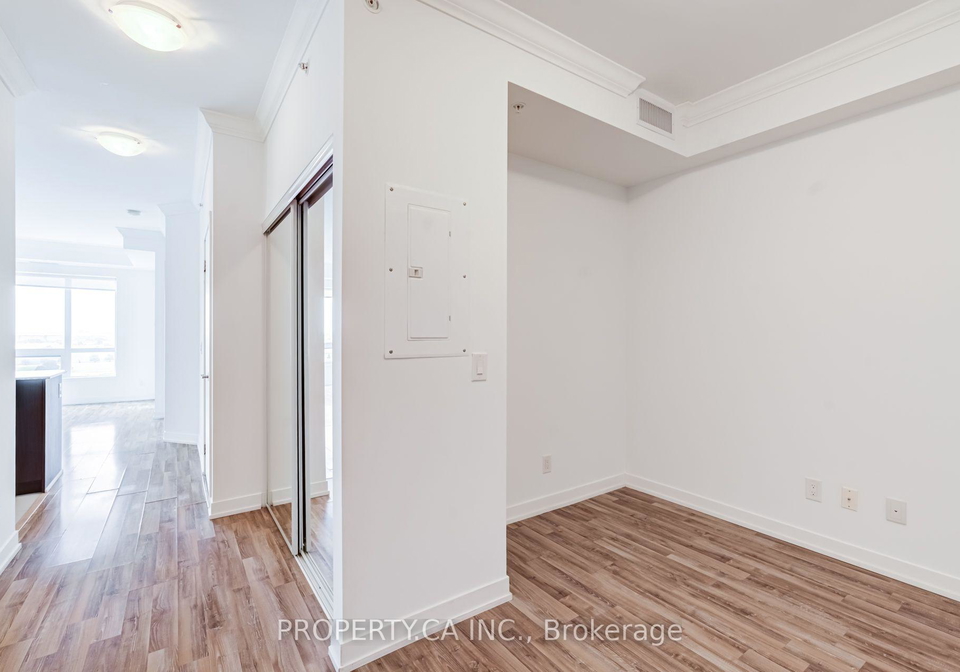 840-queens-plate-drive-toronto-etobicoke-ontario-w13587570