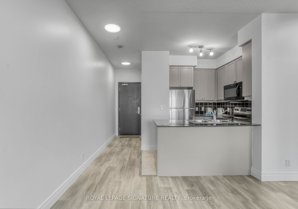 90-absolute-avenue-mississauga-ontario-w13588218
