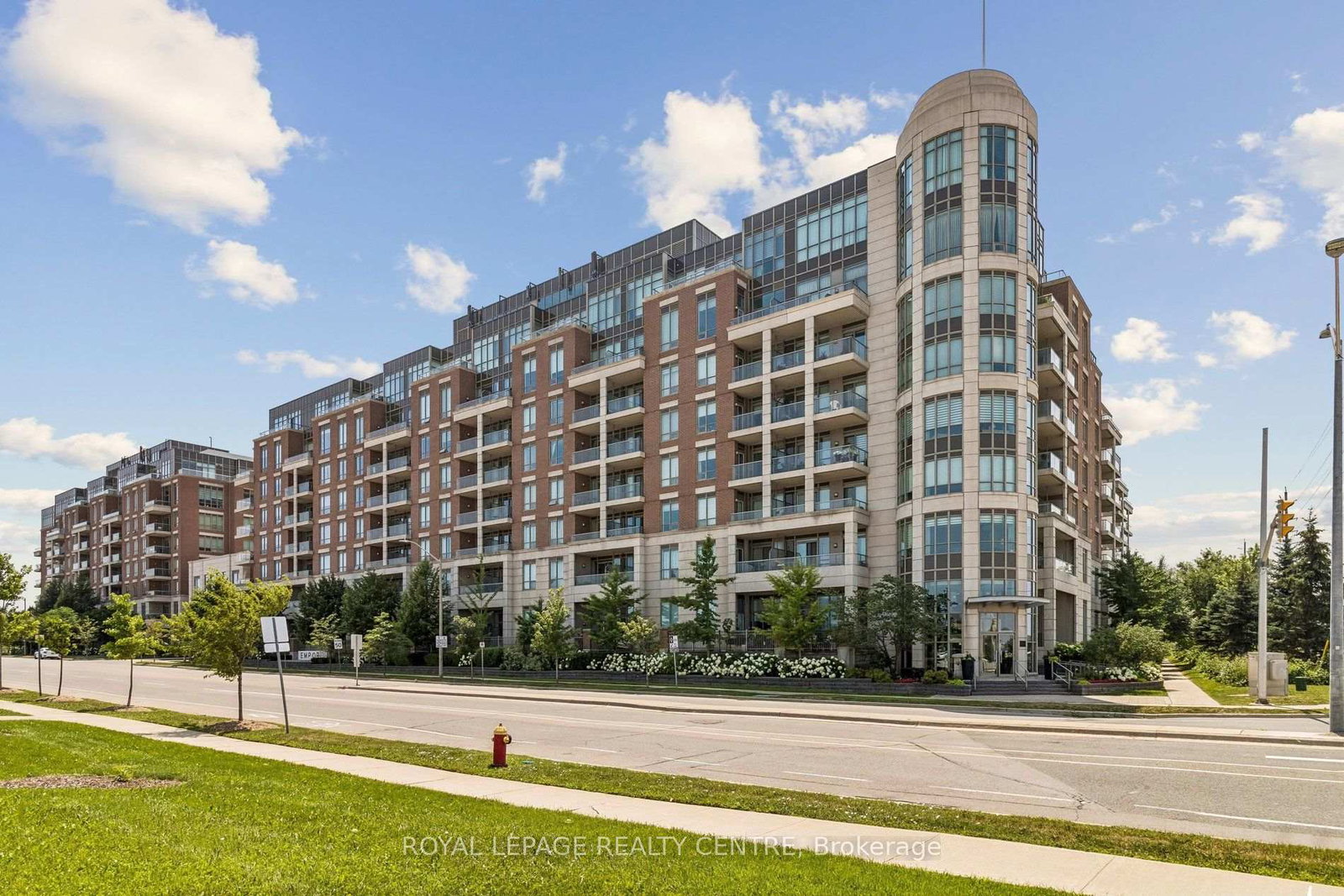 2480-prince-michael-drive-oakville-ontario-w13588256
