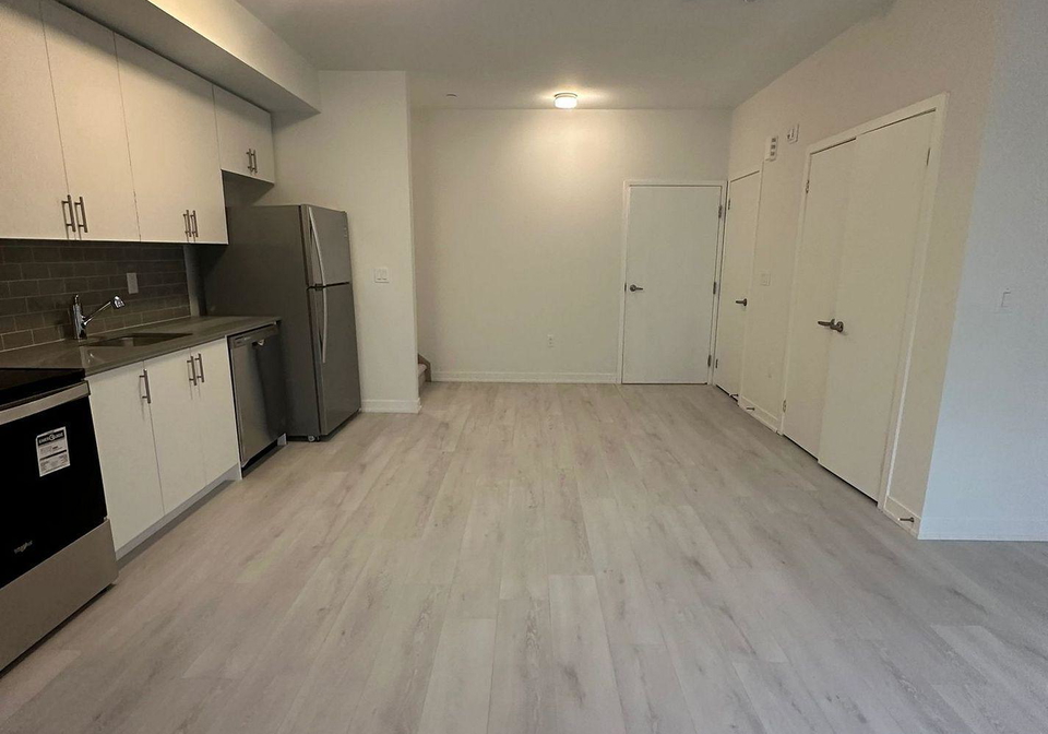3409-ridgeway-drive-mississauga-ontario-w13588654